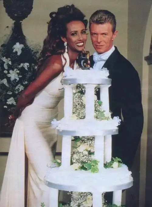 宝井秀人身高161米,长相雌雄莫辨,和美女主播结婚23年感情如初