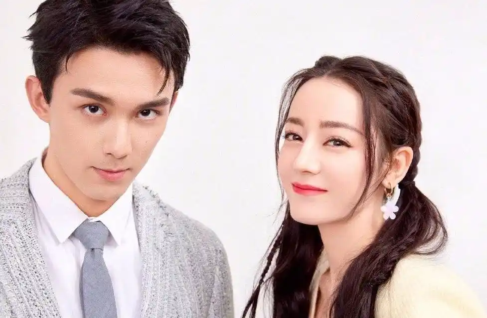 吴磊迪丽热巴双人大片cp感十足 俊男美女超养眼|迪丽热巴|吴磊|大片