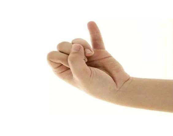 小拇指很短的女人好不好?有些什么特点? -手相算命-风水八字同城网