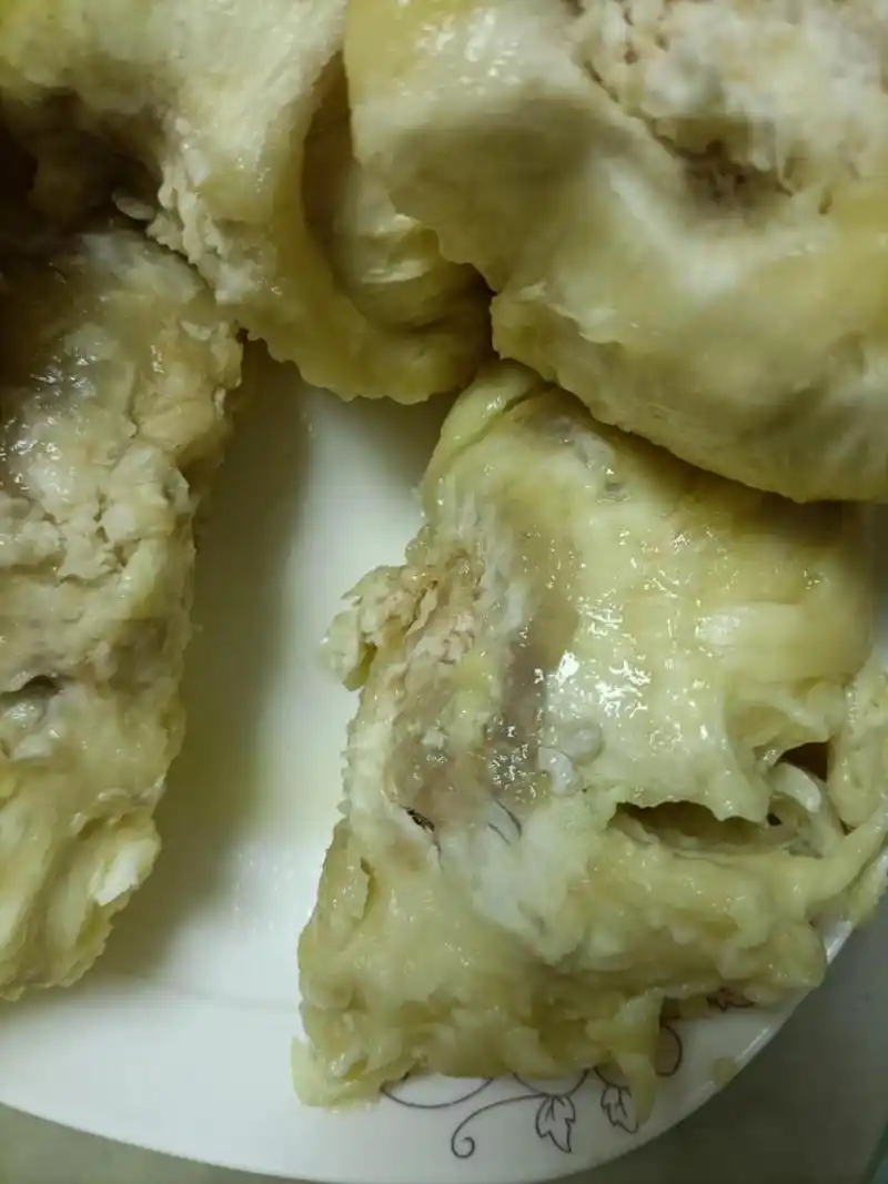 这样的榴莲是坏了吗?