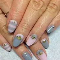 指甲大女生头像