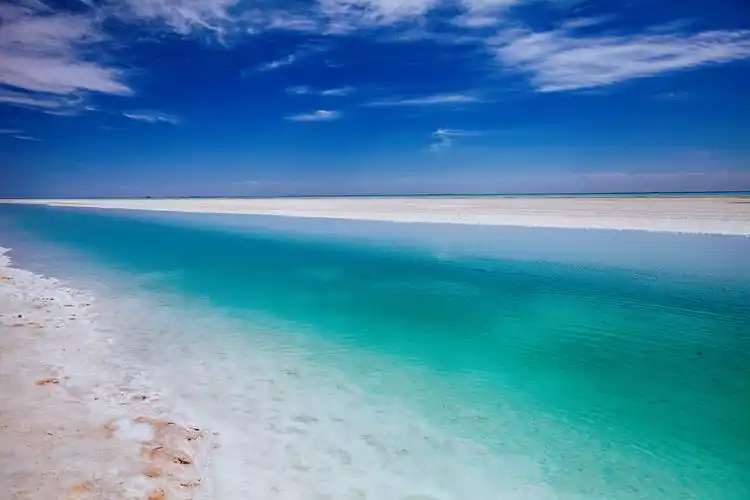 海西东台吉乃尔湖