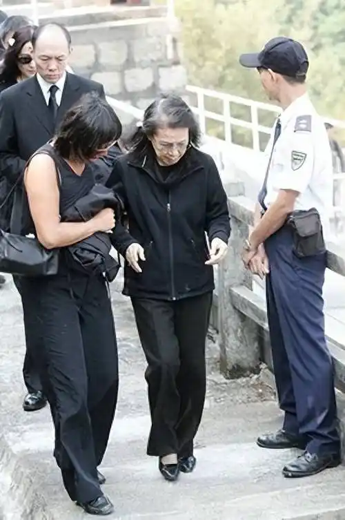 霍英东三太太:人美心善受宠爱,生4个儿子,霍家财产她不争不抢_林淑端