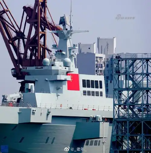 仅中美能造!中国首艘075两栖攻击舰近身照曝光