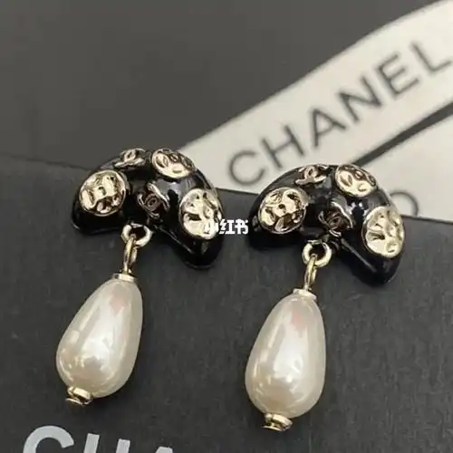 chanel香奈儿铜钱字母流苏水滴珍珠耳钉耳环