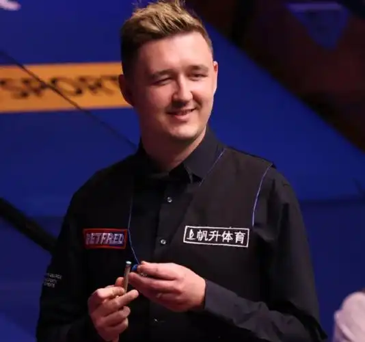 威尔逊走得("囧哥"凯伦威尔逊,90后斯诺克第一人,赛场上的英国勇士)