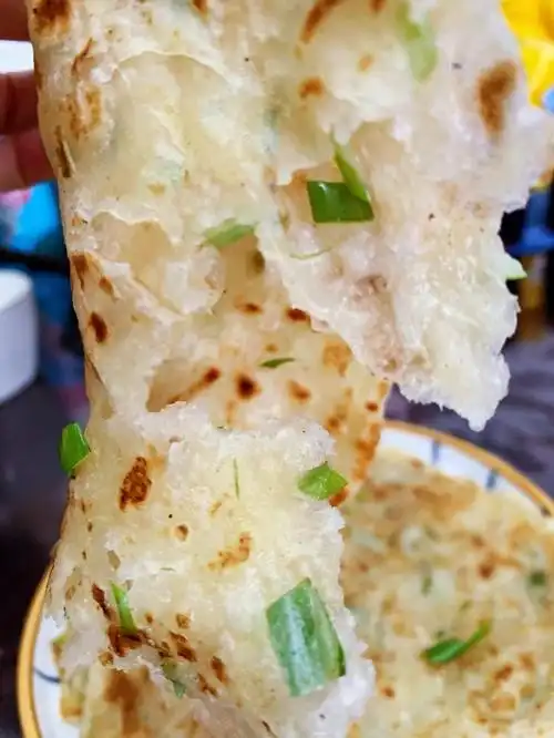 早餐吃什么  #葱花饼  #葱花饼美食  #家常葱花饼  #早餐  #今痰哪