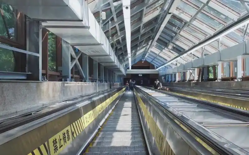 重庆皇冠大扶梯第一视角