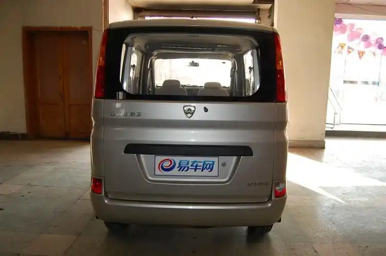 2010款 路尊小霸王 小霸王 标准型 hfj6392be 国Ⅲ 正车尾