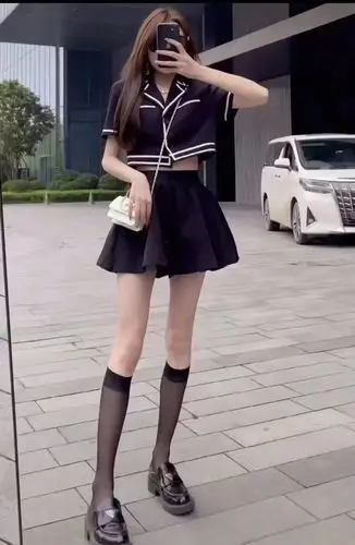 网红潮流女装2021抖音热卖又甜又辣的高腰小a裙裤百褶裙套装