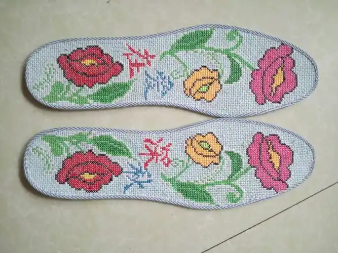 生活 手工鞋垫 写美篇中文名 十字绣鞋垫                  材    料