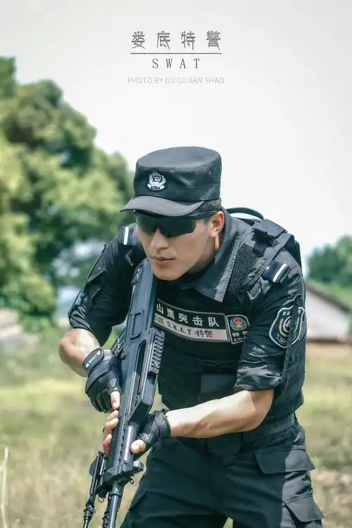 标题:特警力量