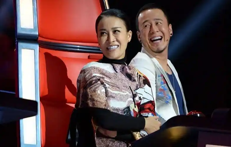 万人追捧到"无人问津",尽管有那英扶持,杨坤还是往下坡走_音乐_白雪