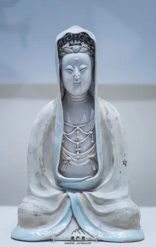 沈阳故宫博物院藏宋代景德镇青白釉瓷塑观音像