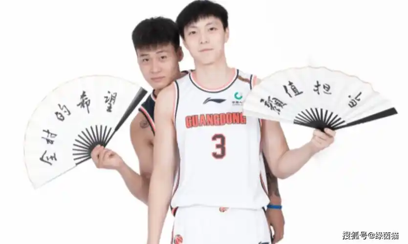 赵睿离开广东男篮,马尚感慨不舍,与胡明轩真爱解体_新疆男篮_赛季_的