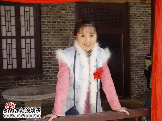 《遍地鬼子》改编而成的,28集革命传奇电视剧《遍地英雄》在全国各地