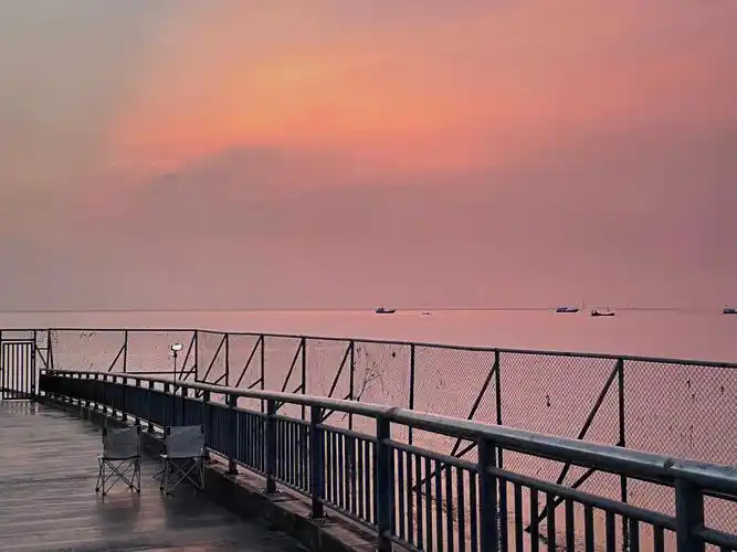 海盐观海园迎接8月的第一个日出