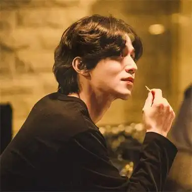 成熟优质高清韩系男生头像图片 高冷帅气2022最火爆微信男头_男生头像