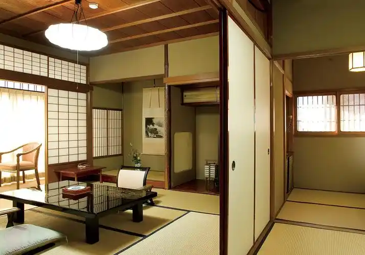 お部屋のご案内