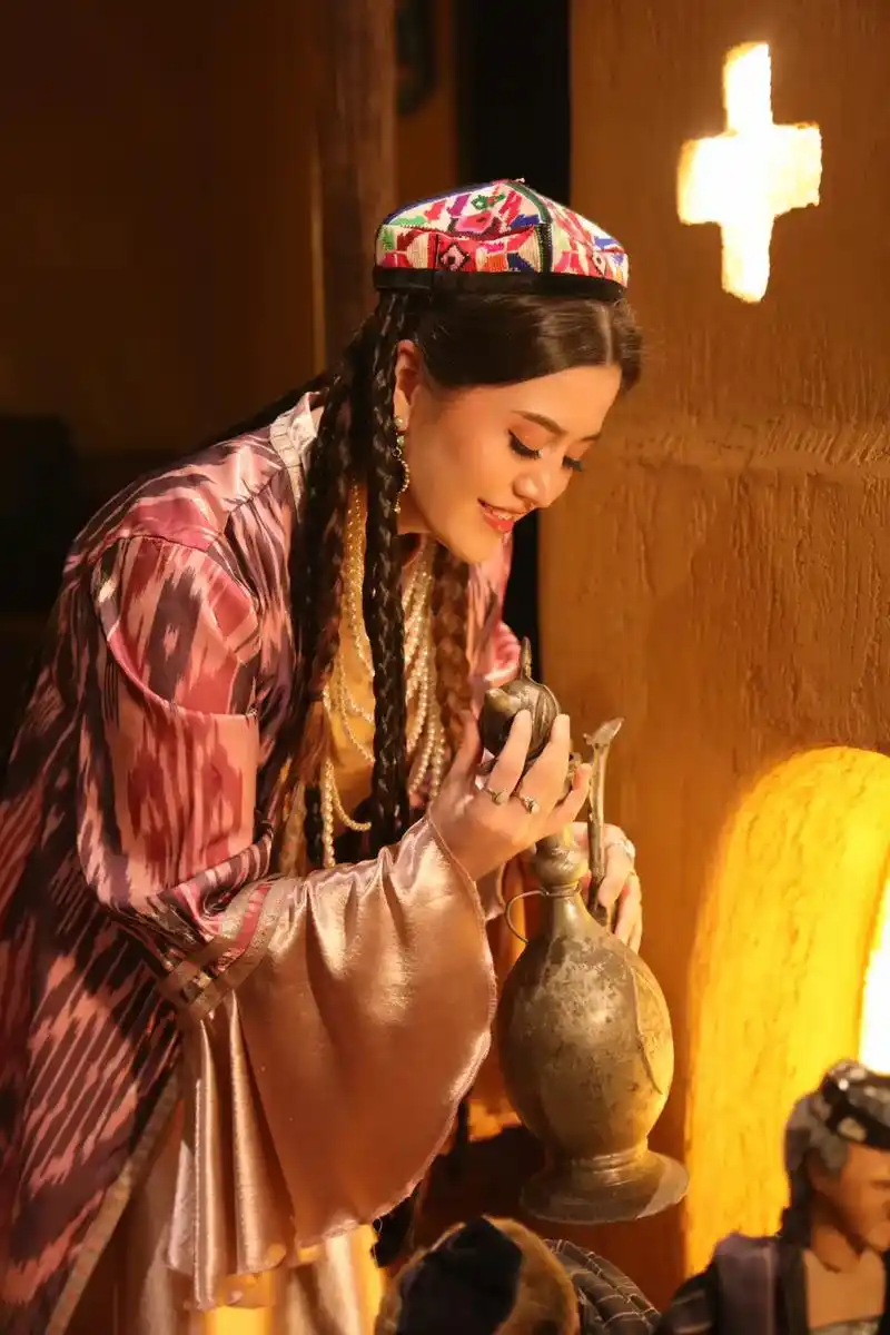 维吾尔族姑娘 #客片分享 #少数民族风情  经典永远不过时 - 抖音