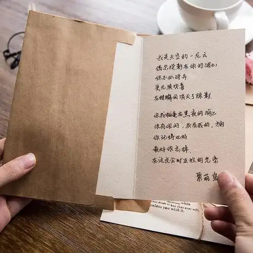 送女朋友生日礼物贺卡内容