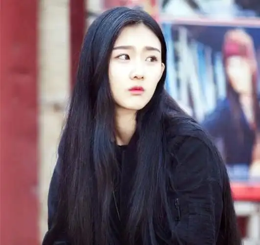 【图】exo灿烈一年级尽显绅士风度 主动喂食袁雨萱