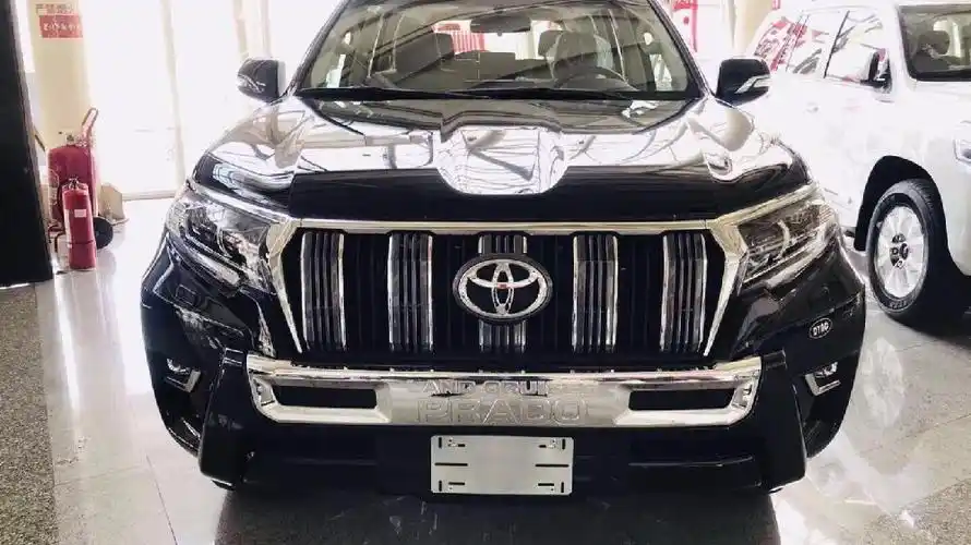 20款丰田普拉多霸道4000展现黑色魅力九气囊后挂最格