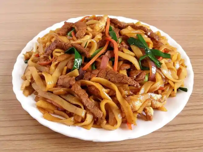 p>炒河粉,是中国 a target="_blank" href="/item/广东省">广东省 /a