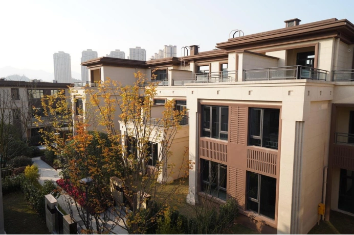 龙湖&康田麓宸 | 重庆楼市库存见底,当下正是购房最佳时机!