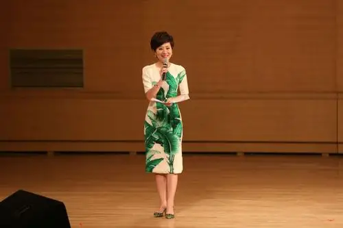 颁奖音乐会特邀辽宁电视台著名主持人管旭主持 摄影:韩鹏