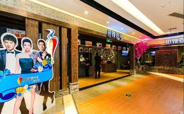 黄晓明一不谨慎就收割了你明星经商为何越走越歪