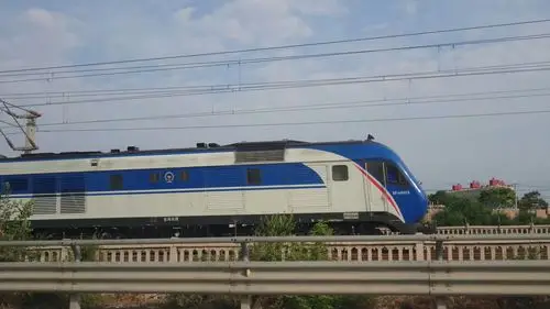 [跨越号]df11g0013-0014 长沙到北京的直达特快列车 z208 夏日通过机