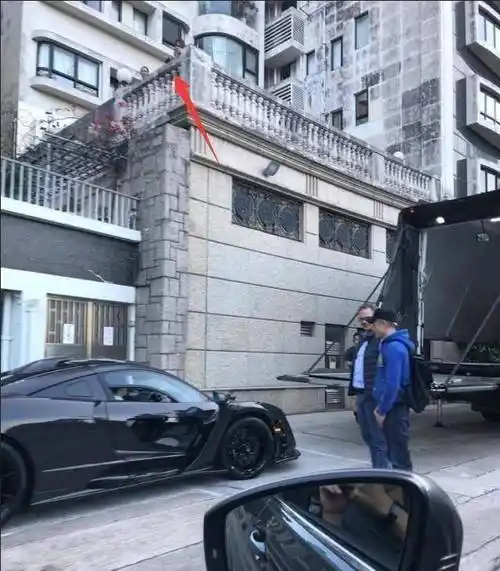 郭富城花千万收藏跑车,他说等买够了再开车展做慈善!_方媛_香港_豪宅