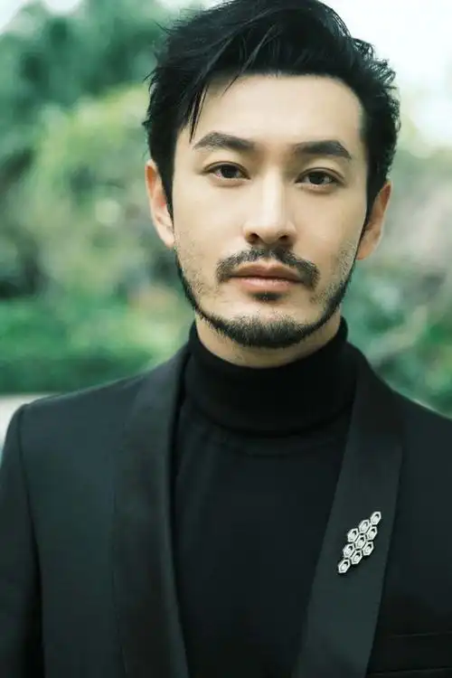 来人,把易烊千玺胡子剃了!|刘海|络腮胡|胡渣_网易订阅