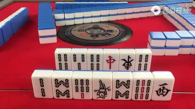 这清一色牌型摆放这是别具一格一般人都够呛看懂的真是高手