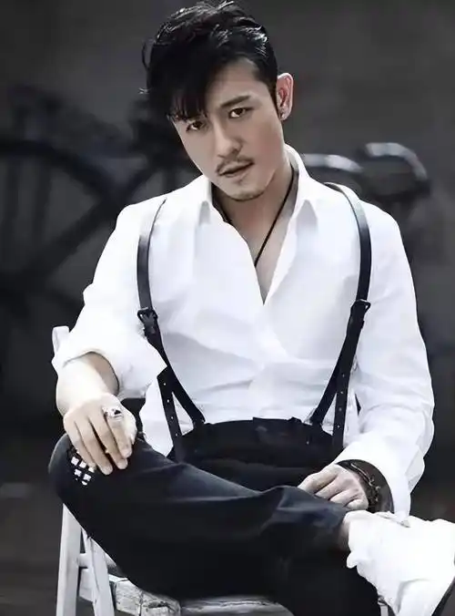 林雨申母亲是导演甚至妻子也是如今恩爱十多年