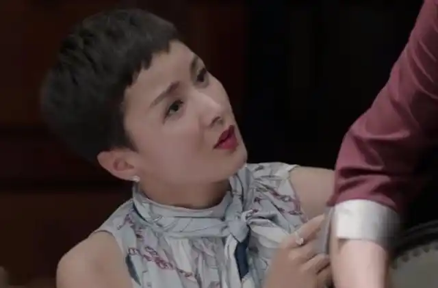 少年派:为什么邓小琪妈妈叫邓半城,男人秒懂,女人不喜欢!