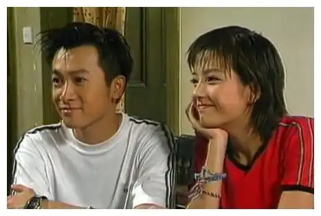 1.苏有朋《老房有喜》剧组里的演员后来发展怎么样呢?咱们一起来看看.