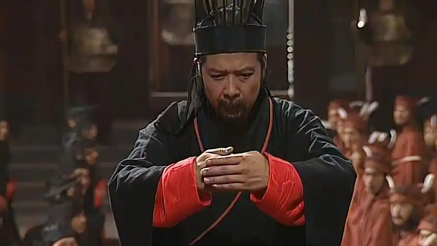 三国演义:刘备为什么被称作刘皇叔,看完这段你就明白了