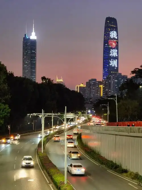 拍建筑城市夜景小分队#交通马路运输系统城市#摩天大楼夜景深圳还没有