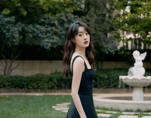 原创袁冰妍活动生图被传看清镜头下的状态真实身材一目了然