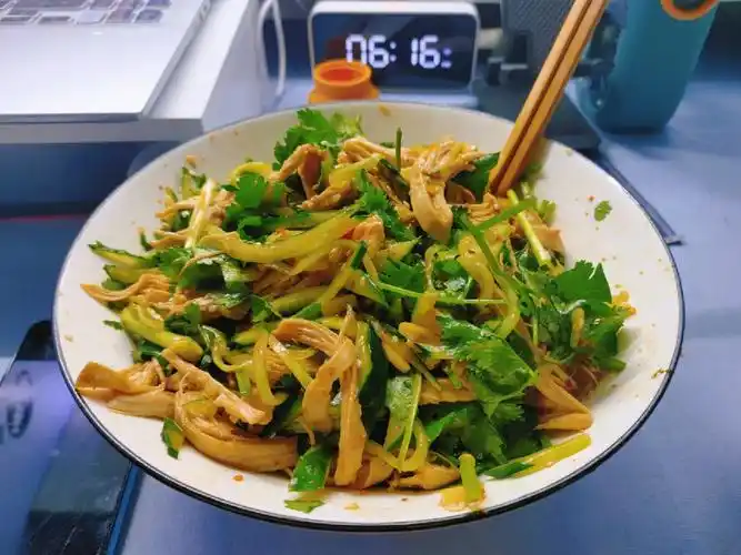 零基础也能做的麻辣手撕鸡胸肉