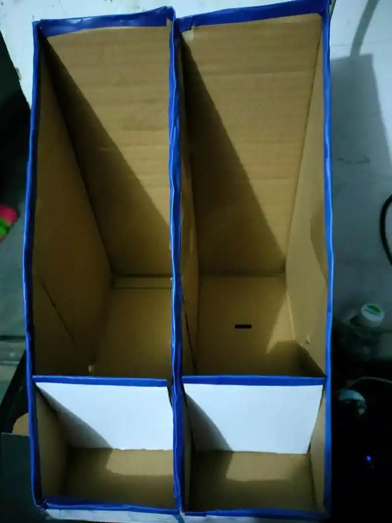 在家无聊的日子,孩子上网课做两个简易的书架  #纯手工打造  - 抖音