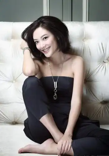 宠妻狂魔陈小春,网友:这样的好老公给我来一沓