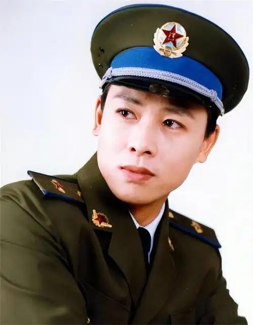 经人介绍联系到新星谭小燕确定出演主角"施小萌".