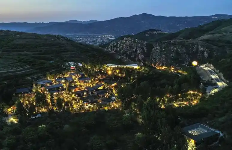 闪电号>本地>泰安新闻>据悉, 泰山红门至天外村至九女峰沉浸式景区