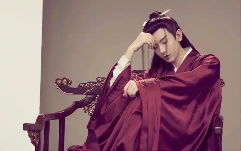 成毅角色之 — 与君歌 齐炎(我最爱的红色睡衣)