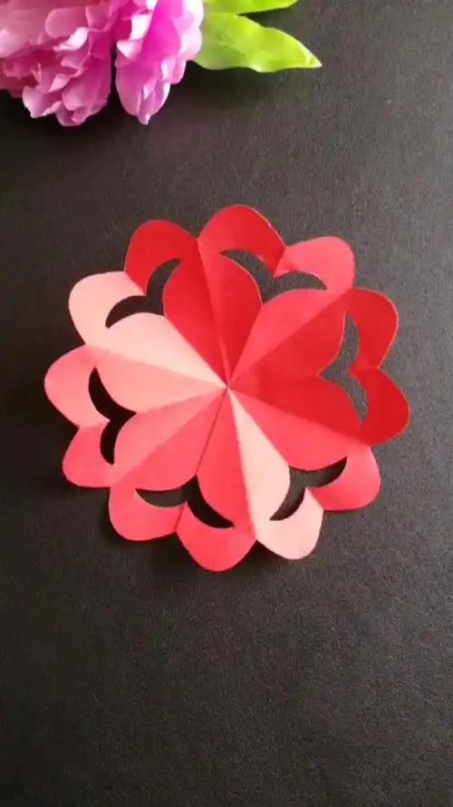 剪纸#儿童手工剪纸,送你一朵小红花.