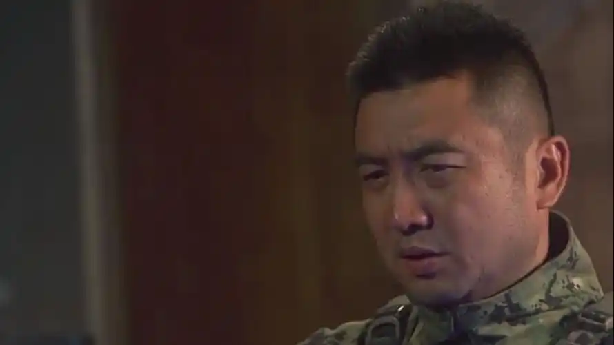 特种兵之火凤凰:雷神对老狐狸说了这段话,老狐狸瞬间服气!