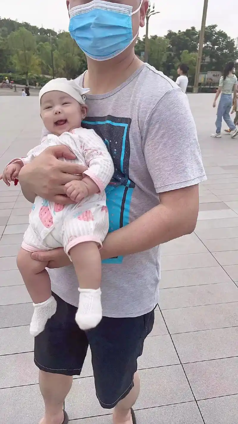 奶奶的世界很小里面装满了你 #你追梦我护航 #世界很甜因为 - 兑趑